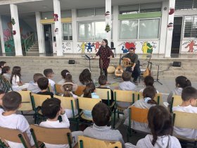 «Γνωριμία με τα κάλαντα»